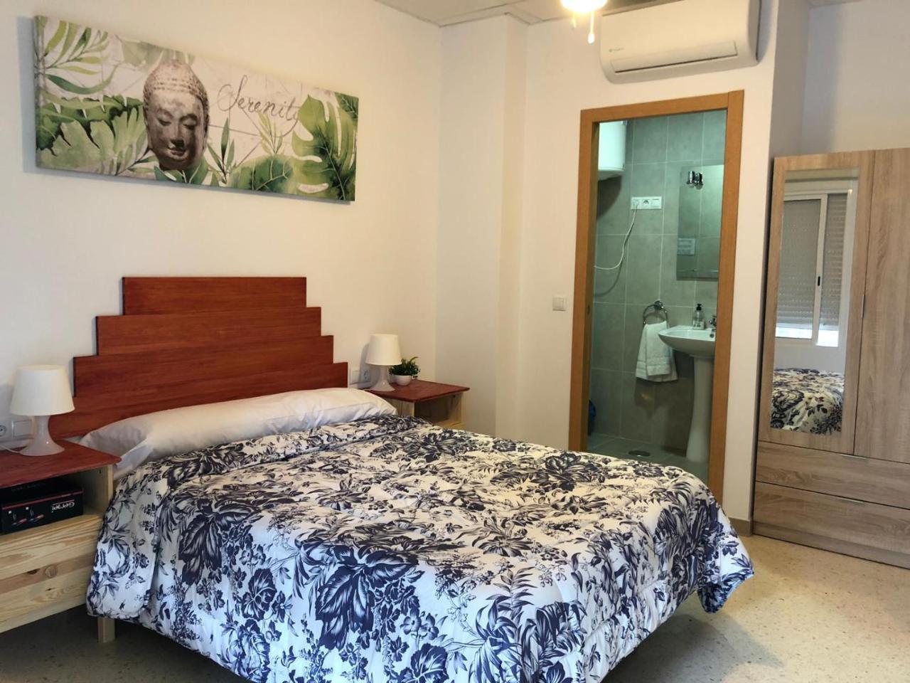 Hostal El Paraiso Playa Alicante Bagian luar foto